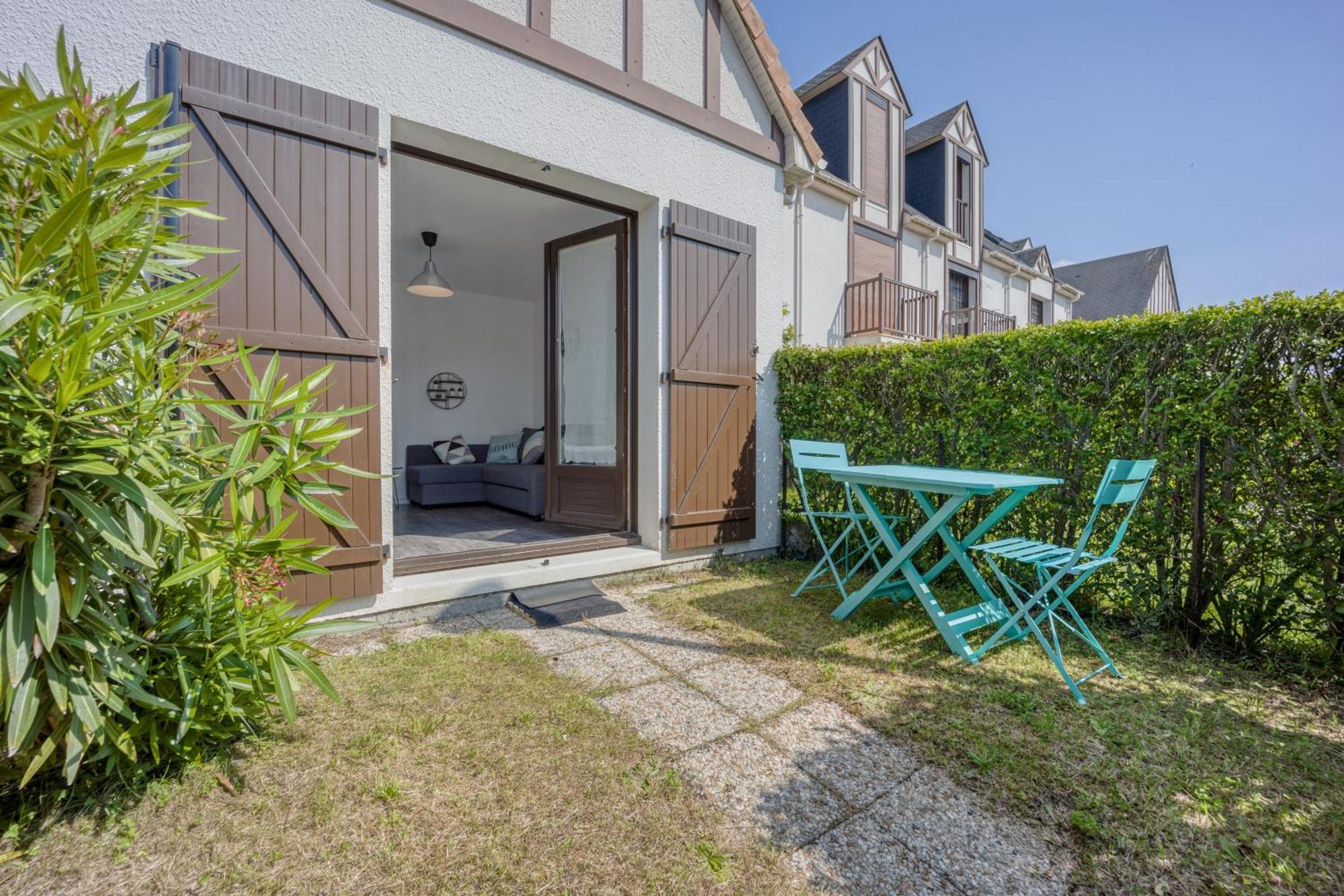 Le Petit Normand - Studio Avec Jardin A 500 M De La Plage Courseulles-sur-Mer Ngoại thất bức ảnh